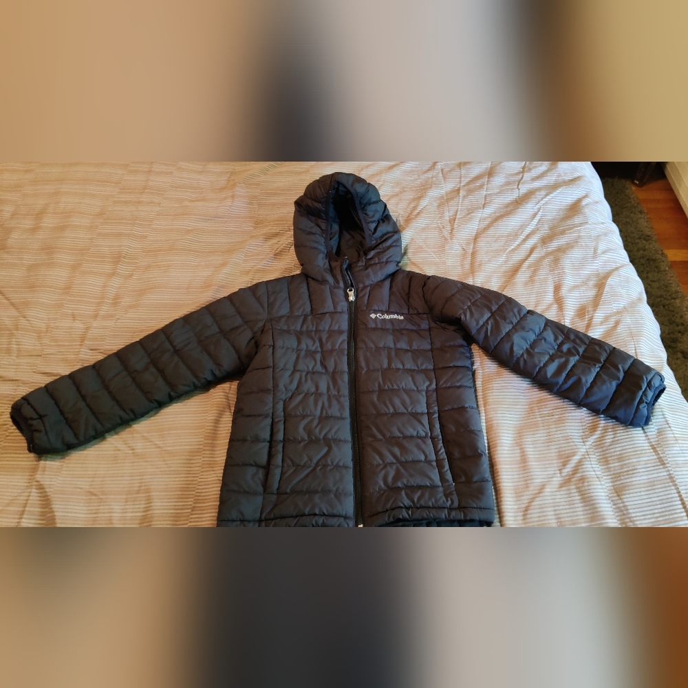 Boys Columbia light puffer jacket. Size 8